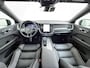 Volvo XC60 2.0 T6 Plug-in hybrid AWD Plus Black Edition TOPSTAAT! | DEALER ONDERHOUDEN | 100% ONGEVAL VERLEDEN VRIJ | TREKHAAK | HARMAN KARDON | 360 CAMERA| MEMORY STOELEN| ACHTERBANK VERWARMD|