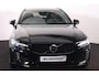 Volvo V60 T6 Recharge AWD R-Design - IntelliSafe Assist - Adaptieve LED koplampen - Parkeercamera achter - Parkeersensoren voor & achter - Elektr. bedienb. voorstoelen met geheugen links - Extra getint glas - Inklapbare trekhaak - 18' LMV