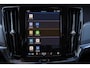 Volvo V90 T6 AWD Inscription Expression - IntelliSafe Assist & Surround - Adaptieve LED koplampen - Verwarmde voorstoelen & stuur - Parkeersensoren achter - Elektr. bedienb. voorstoelen met geheugen - Head up display - Extra getint glas - Inklapbare trekhaak - 19' LMV