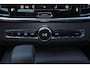 Volvo V90 T6 AWD Inscription Expression - IntelliSafe Assist & Surround - Adaptieve LED koplampen - Verwarmde voorstoelen & stuur - Parkeersensoren achter - Elektr. bedienb. voorstoelen met geheugen - Head up display - Extra getint glas - Inklapbare trekhaak - 19' LMV
