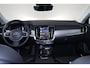 Volvo V90 T6 AWD Inscription Expression - IntelliSafe Assist & Surround - Adaptieve LED koplampen - Verwarmde voorstoelen & stuur - Parkeersensoren achter - Elektr. bedienb. voorstoelen met geheugen - Head up display - Extra getint glas - Inklapbare trekhaak - 19' LMV