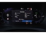 Volvo V90 T6 AWD Inscription Expression - IntelliSafe Assist & Surround - Adaptieve LED koplampen - Verwarmde voorstoelen & stuur - Parkeersensoren achter - Elektr. bedienb. voorstoelen met geheugen - Head up display - Extra getint glas - Inklapbare trekhaak - 19' LMV