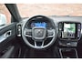 Volvo XC40 B3 177PK Core | 19" | Trekhaak | All-Season | Lighting | Power Seats |