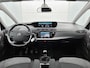 Citroën C4 Grand SpaceTourer Business 130pk | 7 zitplaatsen | Navigatie | Achteruitrijcamera | Panoramische voorruit | Climate Control | Cruise Control | Parkeersensoren | Apple Carplay / Android Auto | DAB+ radio | Bluetooth | Digitaal instrumentenpaneel | Automatisch dimlicht | Regensensor | Donker getint glas | 17" lichtmetalen velgen |