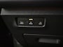 Volkswagen Tiguan 1.5 eHybrid R-Line Edition 204Pk DSG/AUTO | Glazen panorama-dak | Trekhaak uitklapbaar | Stoel/stuurverwarming | adapt cruise control | Climate control | dodehoek detectie | App connect | 19"LMV