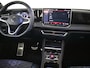 Volkswagen Tiguan 1.5 eHybrid R-Line Edition 204Pk DSG/AUTO | Glazen panorama-dak | Trekhaak uitklapbaar | Stoel/stuurverwarming | adapt cruise control | Climate control | dodehoek detectie | App connect | 19"LMV