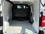Opel Vivaro 75 kwh 136 PK L2 / Elektrisch / PDC / Carplay / Trekhaak / Cruise / Navi / Dodehoek assist / Halfleder