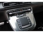 Mercedes-Benz V-klasse 300d / AMG / Exclusive / DC / 4-matic / Luchtvering / Pano / 360 Cam / Burmester / Vol Opties / NIEUWSTAAT.