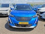 Peugeot e-2008 ALLURE PACK EV 50kWh 136pk | KLEURNAVIGATIE TOMTOM &APPLECARPLAY&ANDROIDAUTO | CLIMATE &CRUISE CONTROL | PARKEERHULP EN CAMERA ACHTER