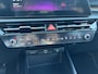 Kia Niro EV DynamicPlusLine 64.8 kWh | Schuif-/kanteldak | Dodehoek Detectie | Achteruitrijcamera | Stoel-en Stuurverwarming | Elektrische achterklep | HUD |