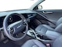 Kia Niro EV DynamicPlusLine 64.8 kWh | Schuif-/kanteldak | Dodehoek Detectie | Achteruitrijcamera | Stoel-en Stuurverwarming | Elektrische achterklep | HUD |