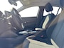 Peugeot 208 Business 1.2 Hybrid 110pk e-DCS6 | AUTOMAAT | APPLE CARPLAY / ANDROID AUTO | NAVI | CAMERA | PARKEERSENSOREN V + A |