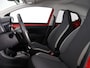 Toyota Aygo 1.0 VVT-i X-Cite Bi-Tone Automaat | Apple Carplay & AndroidAUTO | Lichtmetalen velgen | Camera | Privacy Glass |