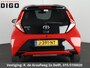 Toyota Aygo 1.0 VVT-i X-Cite Bi-Tone Automaat | Apple Carplay & AndroidAUTO | Lichtmetalen velgen | Camera | Privacy Glass |