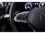 Volkswagen Golf Life Edition 1.5 TSI 115pk Adaptive cruise control, Achteruitrijcamera, LED koplampen, Parkeersensoren, Airco, DAB, Radio, Bluetooth, App connect
