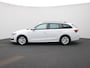Skoda Octavia Combi 1.5 TSI MHEV Business Edition 115 PK | Automaat | Navigatie | Lichtmetalen Velgen | Climate Control | Achteruitrijcamera | Parkeersensoren | Trekhaak wegklapbaar | LED | Cruise Control | Virtual Cockpit | Apple Carplay & Android auto | Keyless | Elektrische Achterklep | Getint glas vanaf B-Style