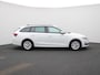 Skoda Octavia Combi 1.5 TSI MHEV Business Edition 115 PK | Automaat | Navigatie | Lichtmetalen Velgen | Climate Control | Achteruitrijcamera | Parkeersensoren | Trekhaak wegklapbaar | LED | Cruise Control | Virtual Cockpit | Apple Carplay & Android auto | Keyless | Elektrische Achterklep | Getint glas vanaf B-Style