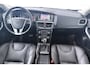 Volvo V40 Cross Country 1.5 T3 Polar+ Luxury (PANORAMADAK, HARMAN/KARDON, TREKHAAK, STOELVERWARMING, CAMERA, PARKEERSENSOREN)