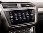 Volkswagen Tiguan Allspace 1.4 TSI Sportline 7 Persoons 150Pk Automaat (APPLE CARPLAY, GROOT NAVI, CLIMATE, GETINT GLAS, SPORTSTOELEN, PARKEERSENSOREN, ADAPTIVE CRUISE, NIEUWSTAAT)