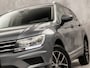 Volkswagen Tiguan Allspace 1.4 TSI Sportline 7 Persoons 150Pk Automaat (APPLE CARPLAY, GROOT NAVI, CLIMATE, GETINT GLAS, SPORTSTOELEN, PARKEERSENSOREN, ADAPTIVE CRUISE, NIEUWSTAAT)