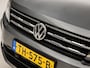 Volkswagen Tiguan Allspace 1.4 TSI Sportline 7 Persoons 150Pk Automaat (APPLE CARPLAY, GROOT NAVI, CLIMATE, GETINT GLAS, SPORTSTOELEN, PARKEERSENSOREN, ADAPTIVE CRUISE, NIEUWSTAAT)