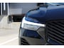 Volvo XC60 T6 Plug-in hybrid AWD Plus Dark | Panoramadak | Trekhaak | 360 graden camera | Verwarmbare voorstoelen en achterbank | Premium audio by Harman Kardon | Head-up display |
