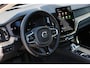 Volvo XC60 T6 Plug-in hybrid AWD Plus Dark | Panoramadak | Trekhaak | 360 graden camera | Verwarmbare voorstoelen en achterbank | Premium audio by Harman Kardon | Head-up display |