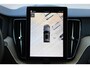 Volvo XC60 T6 Plug-in hybrid AWD Plus Dark | Panoramadak | Trekhaak | 360 graden camera | Verwarmbare voorstoelen en achterbank | Premium audio by Harman Kardon | Head-up display |