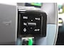 Fiat Grande Panda LA PRIMA 113PK 11 kW 44 kWh | WINTERPACK: STOEL/STUUR/VOORRUIT VERWARMING | DRAADLOZE APPLE CARPLAY/ANDROID AUTO | NAVIGATIE | ACHTERUITRIJCAMERA | PARKEERSENSOREN VOOR + ACHTER | DRAADLOZE TELEFOONLADER | LED KOPLAMPEN | CLIMATE CONTROL | 3-FASE | 17" LICHTMETALEN VELGEN | PRIVACY GLASS | ACHTERSPOILER |