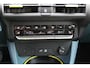 Fiat Grande Panda LA PRIMA 113PK 11 kW 44 kWh | WINTERPACK: STOEL/STUUR/VOORRUIT VERWARMING | DRAADLOZE APPLE CARPLAY/ANDROID AUTO | NAVIGATIE | ACHTERUITRIJCAMERA | PARKEERSENSOREN VOOR + ACHTER | DRAADLOZE TELEFOONLADER | LED KOPLAMPEN | CLIMATE CONTROL | 3-FASE | 17" LICHTMETALEN VELGEN | PRIVACY GLASS | ACHTERSPOILER |