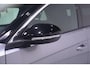 Volkswagen T-Roc 1.5 TSI R-Line Apple Carplay Panodak Stoelverwarming Achteruitrijcamera Digital Display