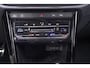 Volkswagen T-Roc 1.5 TSI R-Line Apple Carplay Panodak Stoelverwarming Achteruitrijcamera Digital Display