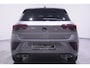 Volkswagen T-Roc 1.5 TSI R-Line Apple Carplay Panodak Stoelverwarming Achteruitrijcamera Digital Display
