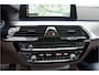 BMW 5-Serie 540i xDrive High Executive M Pakket, Glasdak, Head up