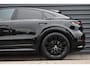 Porsche Cayenne Coupé 3.0 E-Hybrid Sport Design Carbon | Pano | Bijrijdersdisplay | ACC | Bose | 18-voudig Stoelen | 22'' Wielen |