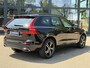 Volvo XC60 2.0 Recharge T6 AWD R-Design 35.000KM! | VOLLEDIG VOLVO DEALER ONDERHOUDEN| HARMAND KARDON| MEMORY STOEL| ELEKTRISCHE ACHTERKLEP| STOELVENTILATIE| PANO| NAPPALEER|