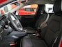 Renault Captur 1.3 TCe 140 Intens - Trekhaak - Sensor v+a - Camera - Clima