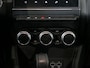 Renault Captur 1.3 TCe 140 Intens - Trekhaak - Sensor v+a - Camera - Clima