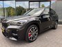 BMW X1 sDrive20i M-Sport,Pano,LED,Stoel/stuurverw,Leer,Keyless,HUD,Camera,Dealer OH