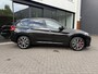 BMW X1 sDrive20i M-Sport,Pano,LED,Stoel/stuurverw,Leer,Keyless,HUD,Camera,Dealer OH