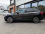 BMW X1 sDrive20i M-Sport,Pano,LED,Stoel/stuurverw,Leer,Keyless,HUD,Camera,Dealer OH