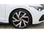 Volkswagen Golf 1.5 TSI 131PK 5Drs *Black Style* IQ Light A-Camera Virtual Stoel & Stuurverwarming Adaptive Cruise 18inch LM *Sfeerverlichting*