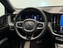 Volvo XC60 2.0 T6 Plug-in hybrid AWD Ultimate Dark Luchtvering Harman Kardon Panodak Treeplanken Trekhaak HUD Dealer Onderhouden