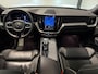 Volvo XC60 2.0 T6 Plug-in hybrid AWD Ultimate Dark Luchtvering Harman Kardon Panodak Treeplanken Trekhaak HUD Dealer Onderhouden