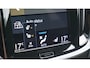 Volvo V60 2.0 163pk B3 R-Design Leder 19inch LM Stoel/Stuurwiel VW. Trekhaak Keyless LED Adaptive Cruise *NL Auto*