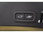 Volvo XC40 T4 Recharge R-Design [ Panorama Trekhaak Harman/Kardon Stoel-en stuurverwarming ]