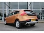 Volvo V40 Cross Country T4 180PK Automaat Kinetic | Adapt. Cruise | BLIS | PDC Achter | Climate Control | Bluetooth | Trekhaak |