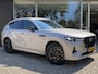 Mazda CX-60 2.5 e-SkyActiv PHEV Homura AWD | Stoelverwarming +Ventilatie | Cruise Control Adaptief | BOSE Premium Audio | Adaptieve Koplampen 360 Camera | Electrische Achterklep | Apple Carplay/Android Auto Electrische Trekhaak |