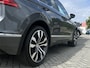 Volkswagen Tiguan 2.0 TSI 4Motion Highline | R-Line | Trekhaak Wegklapbaar | DYN Audio | Panoramadak | Stoelverwarming | Adaptieve Cruise Control | Parkeersensoren Voor & Achter | Stuurwielverwarming | Ergo Active |