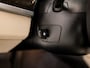 BMW 5-Serie 528i High Executive 245Pk Automaat (SCHUIFDAK, GROOT NAVI, LEDER, ELEK SPORTSTOELEN, ZWART HEMEL, STOELVERWARMING, PARKEERSENSOREN, XENON, NIEUWSTAAT)